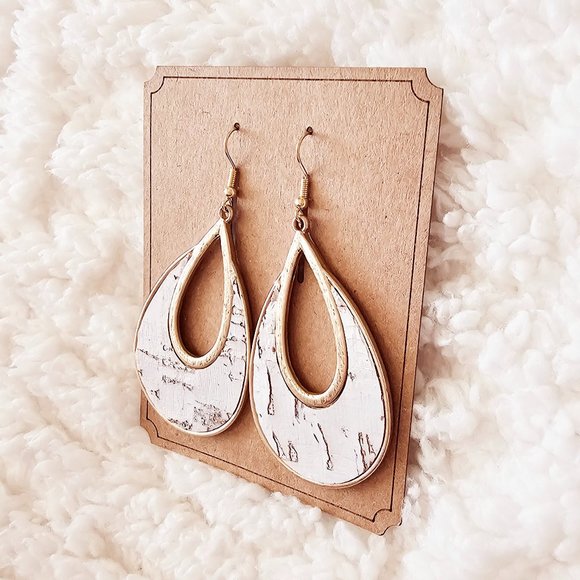 5/$25 Gold and White Teardrop Earrings with Wood Texture - Picture 2 of 3
